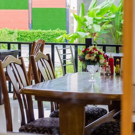 Th Beach Hotel Hua Hin Ngoại thất bức ảnh