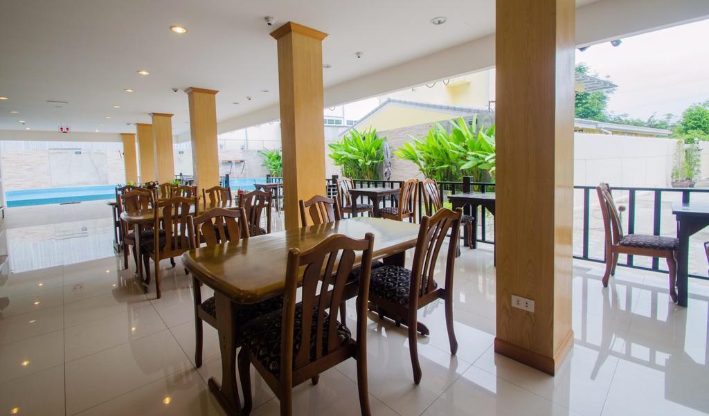 Th Beach Hotel Hua Hin Ngoại thất bức ảnh