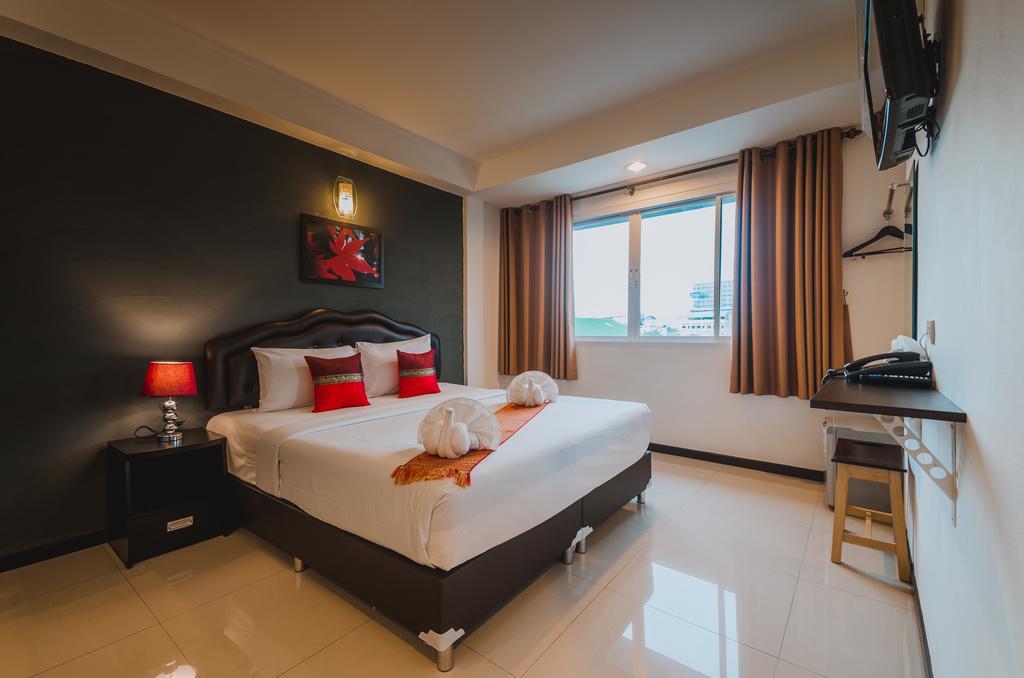 Th Beach Hotel Hua Hin Ngoại thất bức ảnh