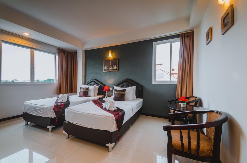 Th Beach Hotel Hua Hin Ngoại thất bức ảnh