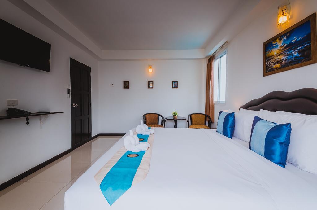 Th Beach Hotel Hua Hin Ngoại thất bức ảnh