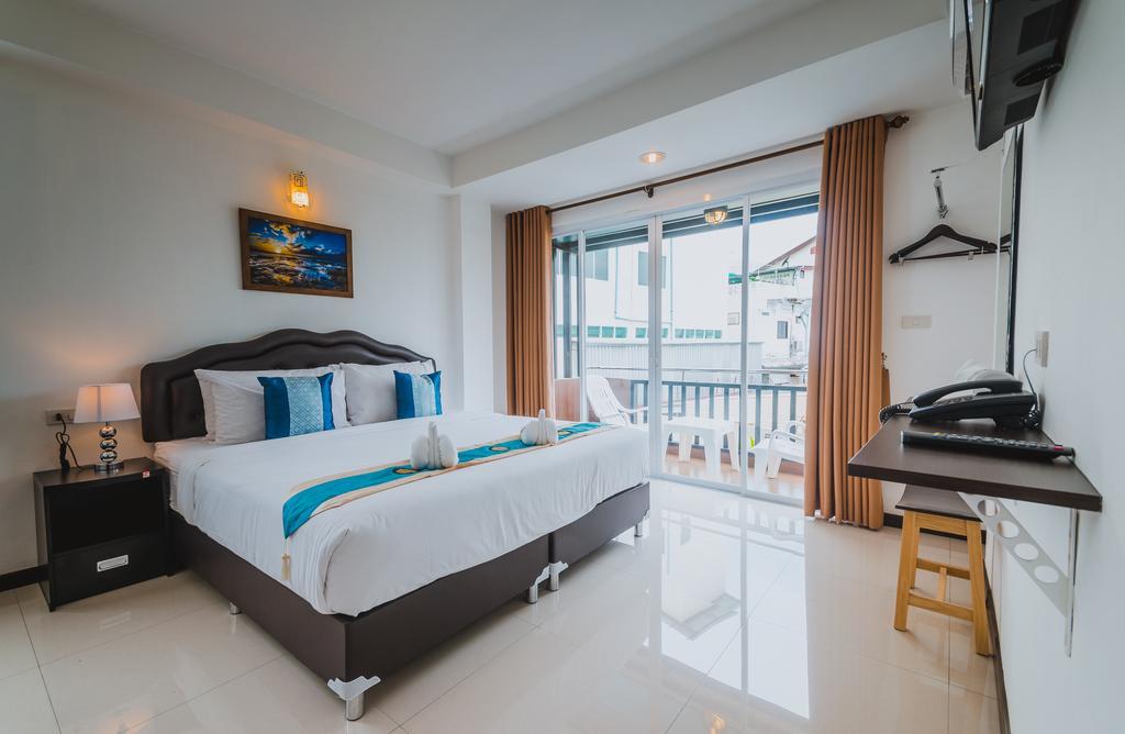 Th Beach Hotel Hua Hin Ngoại thất bức ảnh