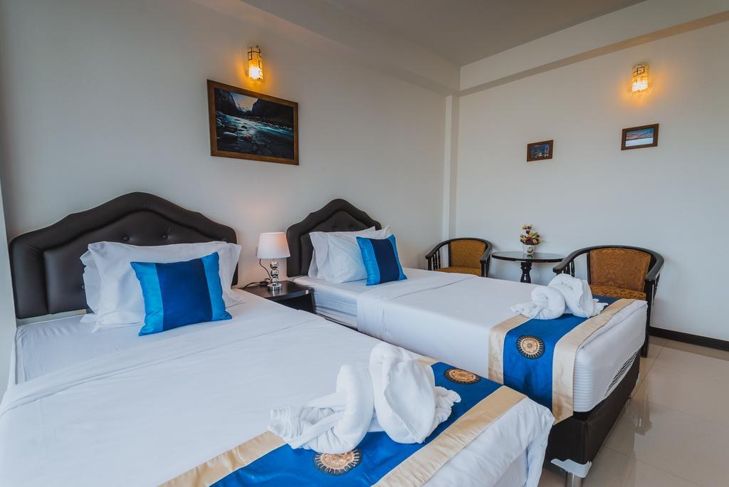 Th Beach Hotel Hua Hin Ngoại thất bức ảnh