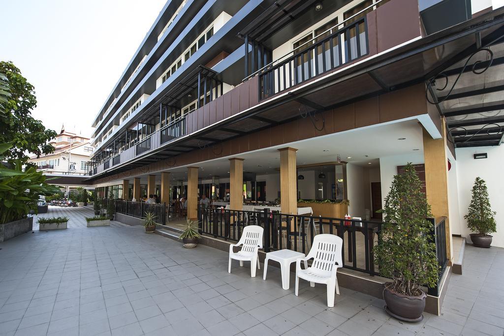 Th Beach Hotel Hua Hin Ngoại thất bức ảnh