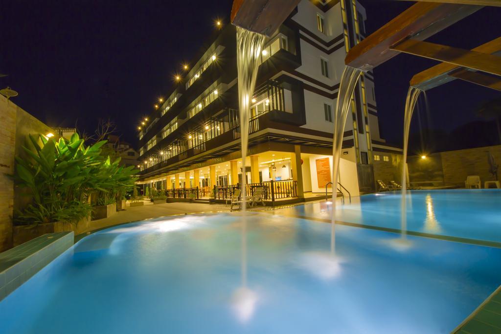 Th Beach Hotel Hua Hin Ngoại thất bức ảnh